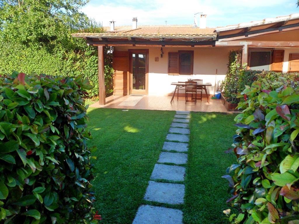 Podere Oca Bianca Pescia Romana Exterior foto