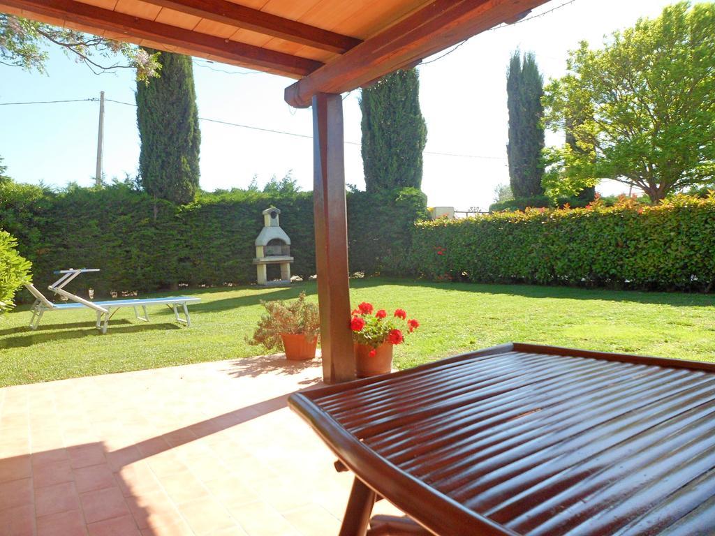 Podere Oca Bianca Pescia Romana Exterior foto